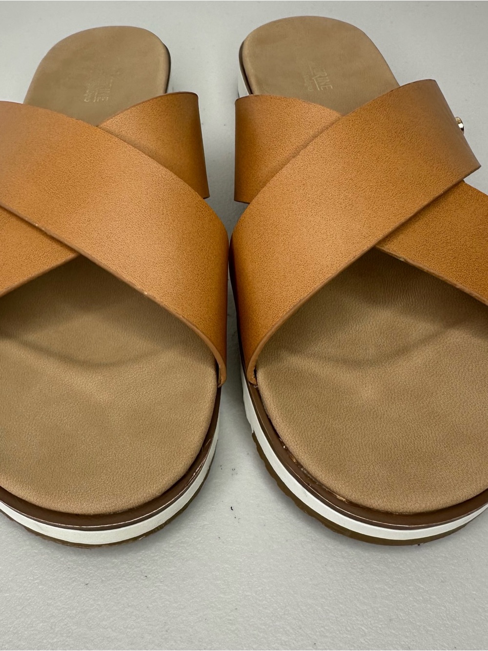Catherine Malandrino Tan Criss Cross Slide Sandals Women’s Size 9 - Picture 8 of 11